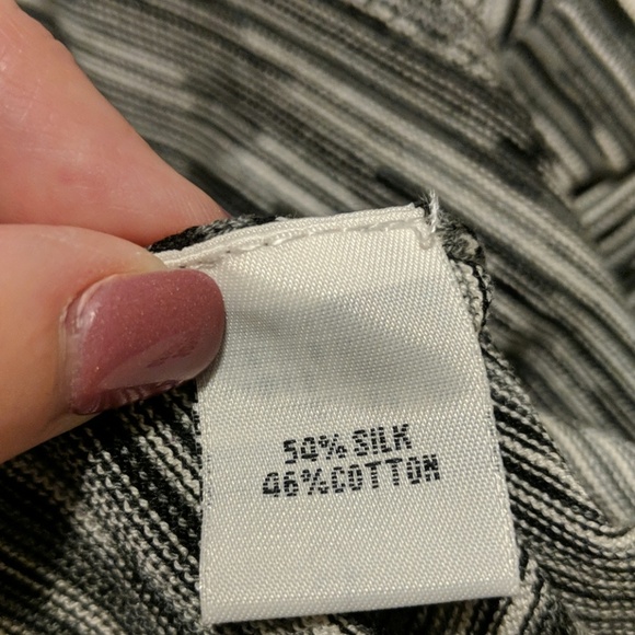 Kenneth Cole jacket. 54% silk/46% cotton - Picture 8 of 8